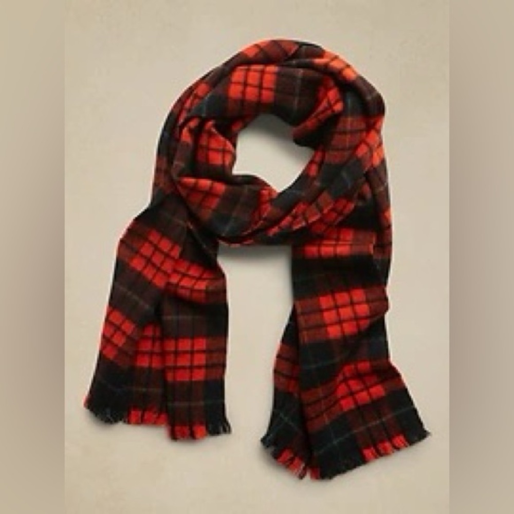 Banana Republic plaid wool scarf